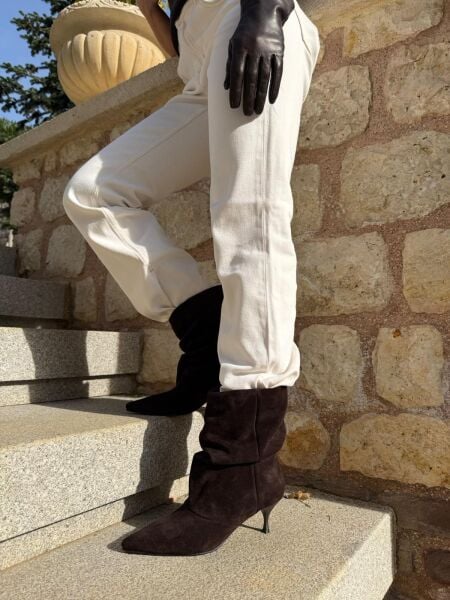 Nomi Rome kahve Süet Hakiki Deri Sivri Burun Kadın ökçeli Çizme kısa