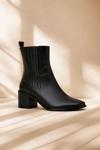 2238 KADIN GERÇEK DERİ SİYAH BOT