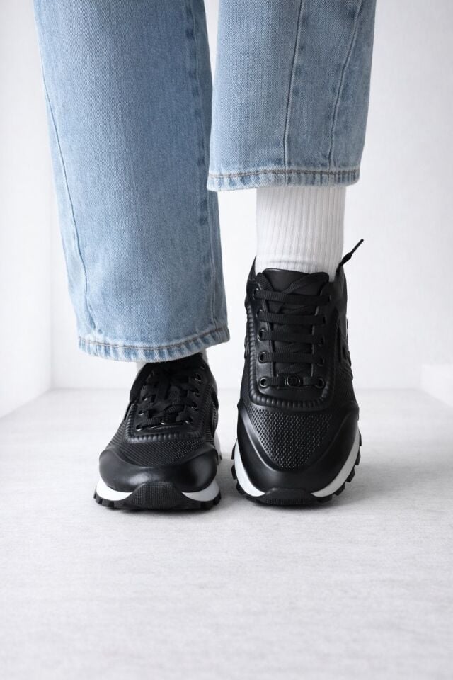 653 KADIN GERÇEK DERİ SNEAKER